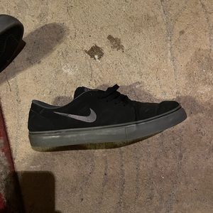 Nike Skateboard Men’s Shoe - Size 11.5